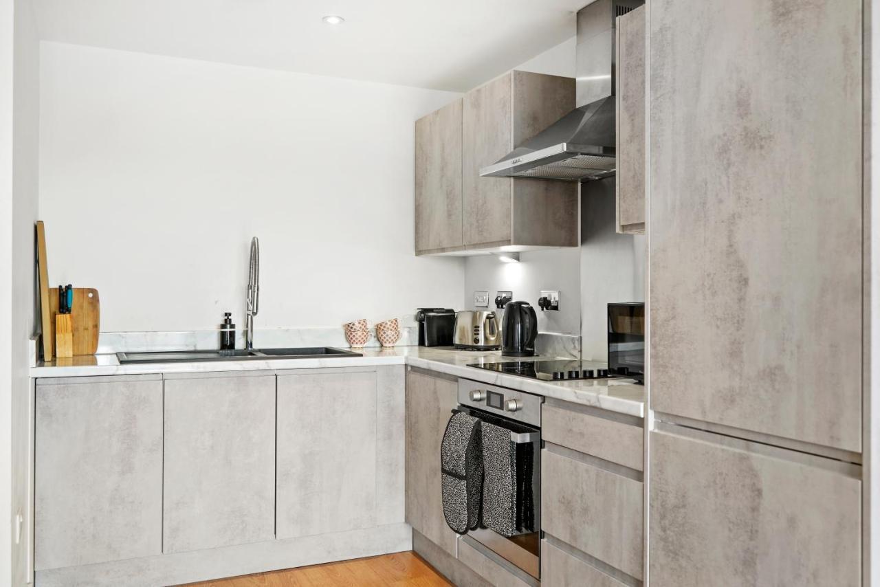 Stunning 2 Bedroom Apartment Leeds  Exterior photo